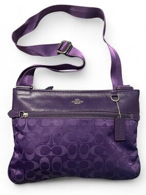RARE Y2K Purple Coach shoulder bag💜
